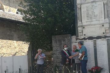 Commemorazione dei caduti, omaggio a Maria Riva e Titala